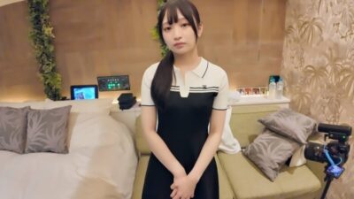 Nóng Bỏng Cùng Gái Xinh 19 Tuổi Trong FC2-PPV-4761731: Khiêu Khích Mọi Giác Quan