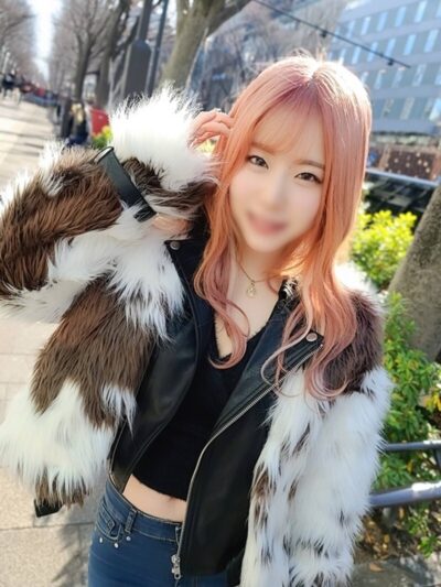 Nóng Bỏng Cùng Cô Nàng Tóc Vàng Trong FC2-PPV-4800344: Massage Ngực Không Ngừng!