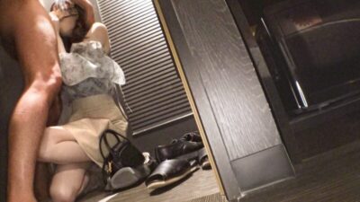 Eli-chan Khiêu Khích: Cô Nàng Trợ Lý Nha Khoa Gợi Cảm trong FC2-PPV-4789559