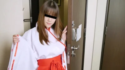 Kurihara Kozue bùng nổ năm mới: Màn thanh tẩy “cậu nhỏ” cực phê trong 10MUSUME-010122_01