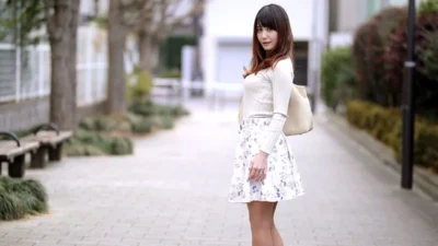Yuna Sasaki PACOPACOMAMA-081818_321: Xin cô giáo bán cho em chiếc quần lót ướt đẫm này!
