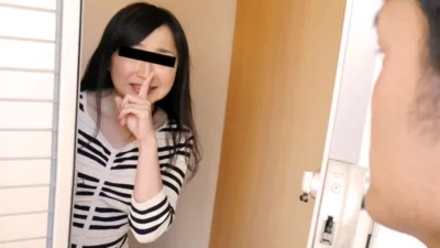 Eriko Takita: Vợ hàng xóm rên rỉ, hàng xóm nghe trộm phát điên – PACOPACOMAMA-100418_351
